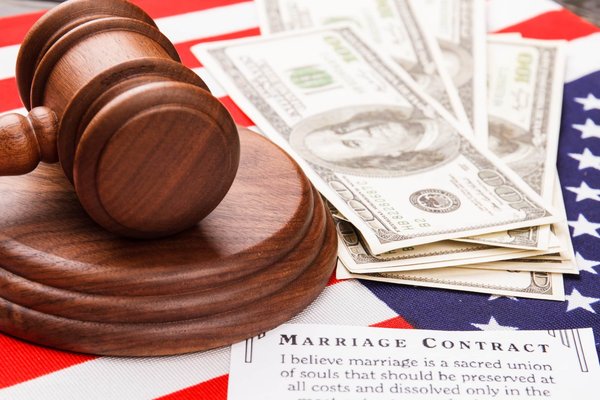 Quels sont les aspects juridiques de la gestion des contrats de travail temporaires en entreprise?