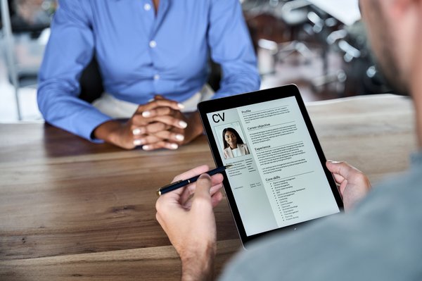 Modèles de cv : créez un document percutant et mémorable